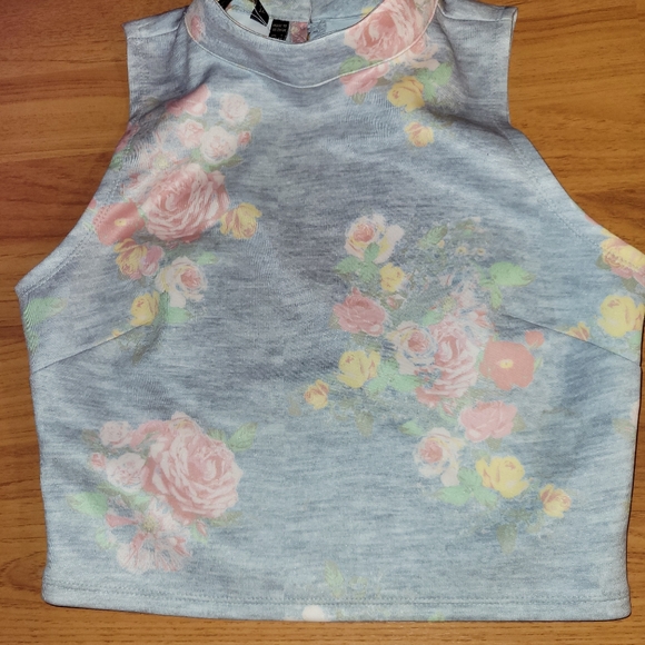 Two piece set - Picture 3 of 6